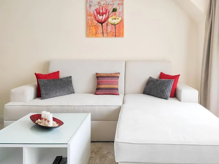 公寓 Beachfront Panoramic Flat @ South Bay Residence 瓦爾納