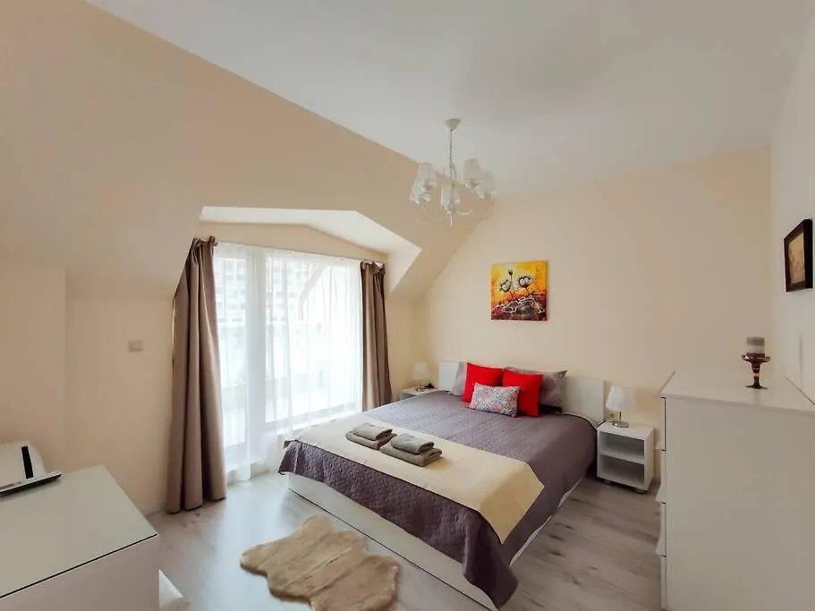 公寓 Beachfront Panoramic Flat @ South Bay Residence 瓦爾納